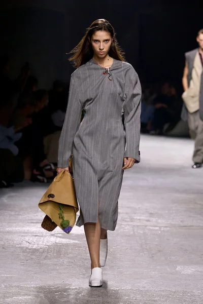 Look 7